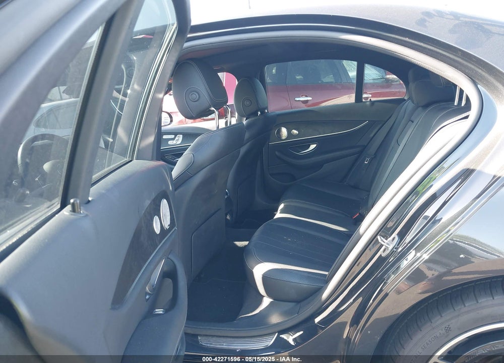 2022 MERCEDES-BENZ E VIN: W1KZF8DB8NB021888