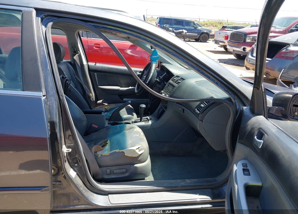 2004 HONDA ACCORD 3.0 EX VIN: 1HGCM66584A103112