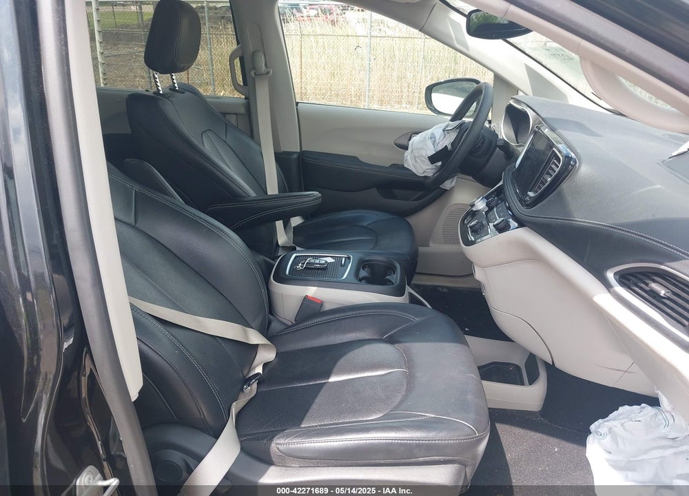2022 CHRYSLER PACIFICA TOURING L VIN: 2C4RC1BG3NR146081