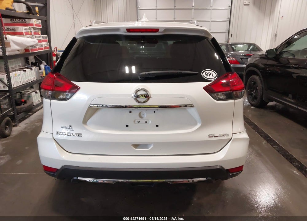 2017 NISSAN ROGUE SL VIN: JN8AT2MV8HW256848