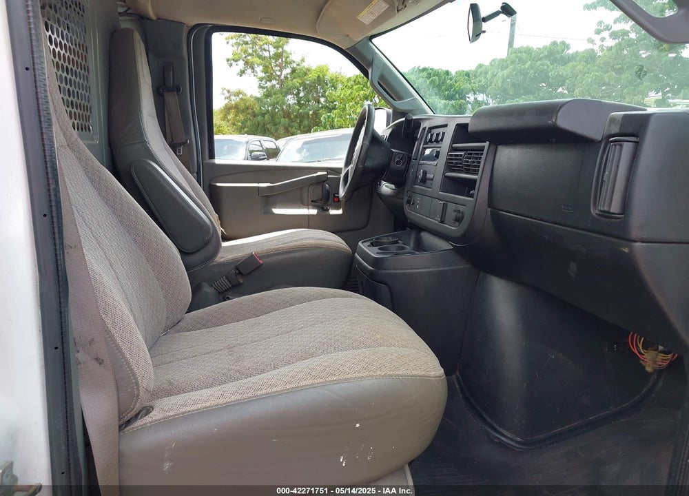 2017 GMC SAVANA 2500 WORK VAN VIN: 1GTW7AFFXH1906959