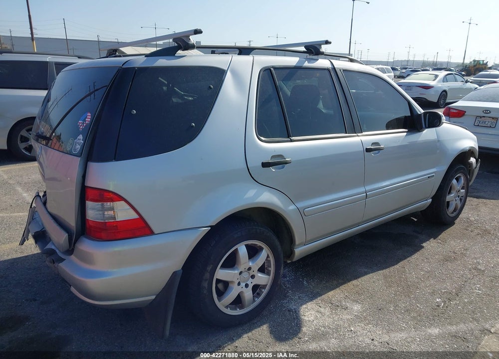 2004 MERCEDES-BENZ ML 350 4MATIC VIN: 4JGAB57E84A501744