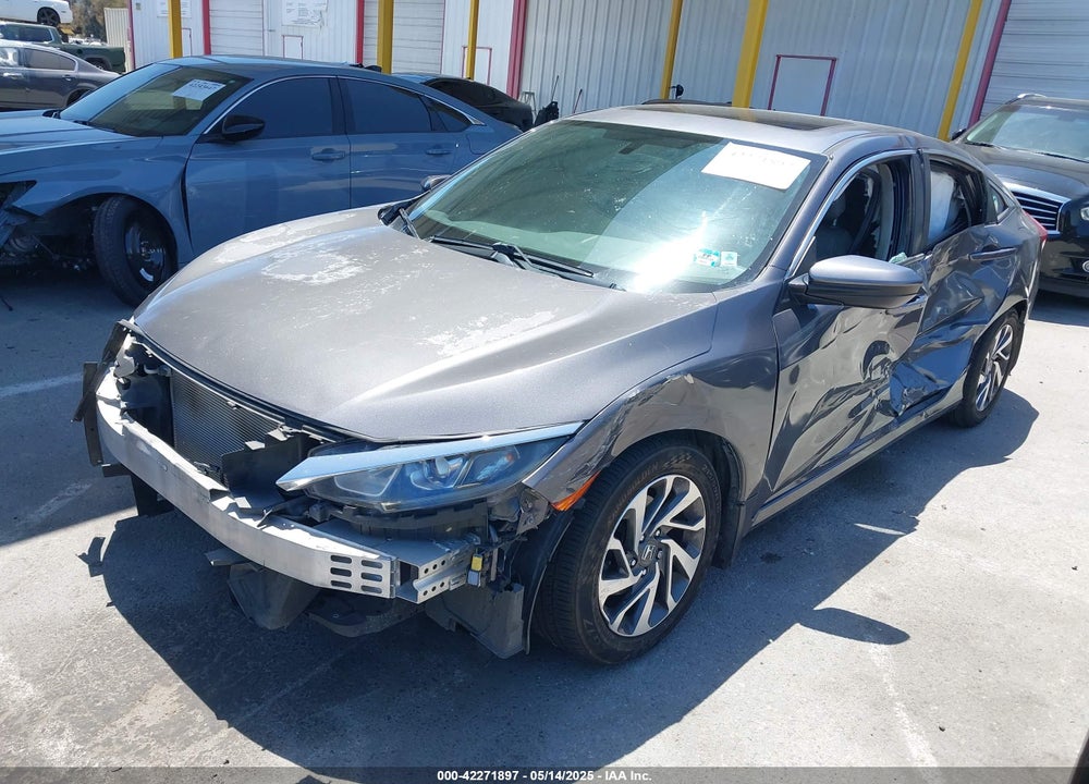 2018 HONDA CIVIC VIN: 2HGFC2F79JH512176