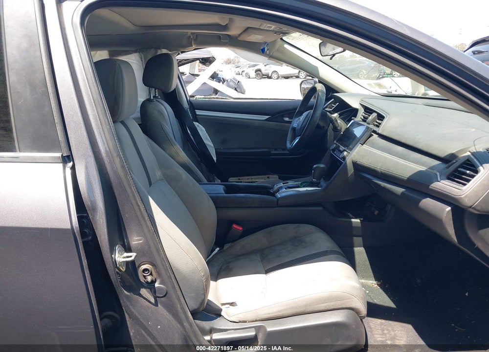 2018 HONDA CIVIC VIN: 2HGFC2F79JH512176