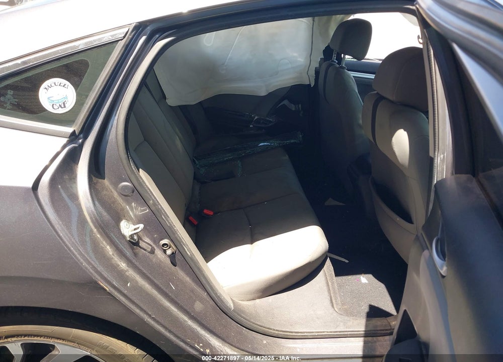 2018 HONDA CIVIC VIN: 2HGFC2F79JH512176