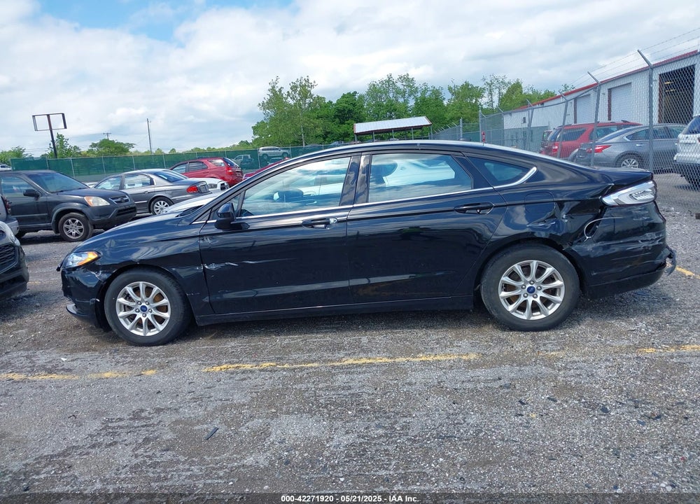 2017 FORD FUSION VIN: 3FA6P0G71HR279548