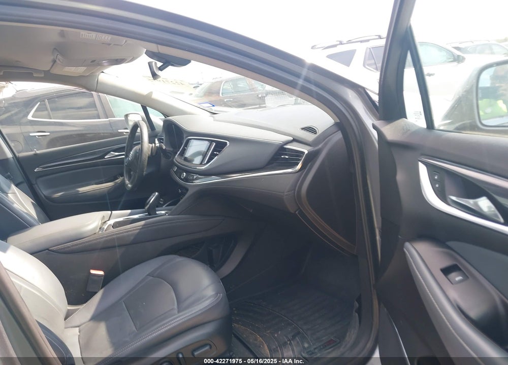 2018 BUICK ENCLAVE ESSENCE VIN: 5GAERBKW1JJ263555