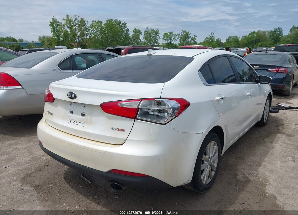 2014 KIA FORTE VIN: KNAFX4A84E5051008