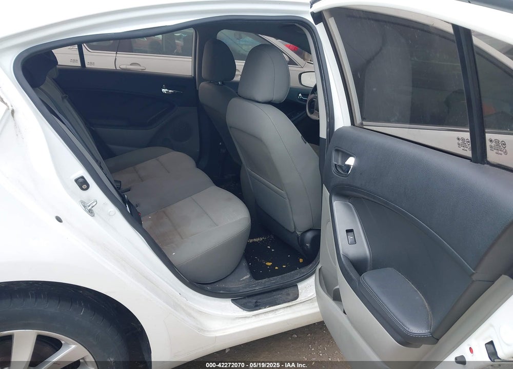 2014 KIA FORTE VIN: KNAFX4A84E5051008