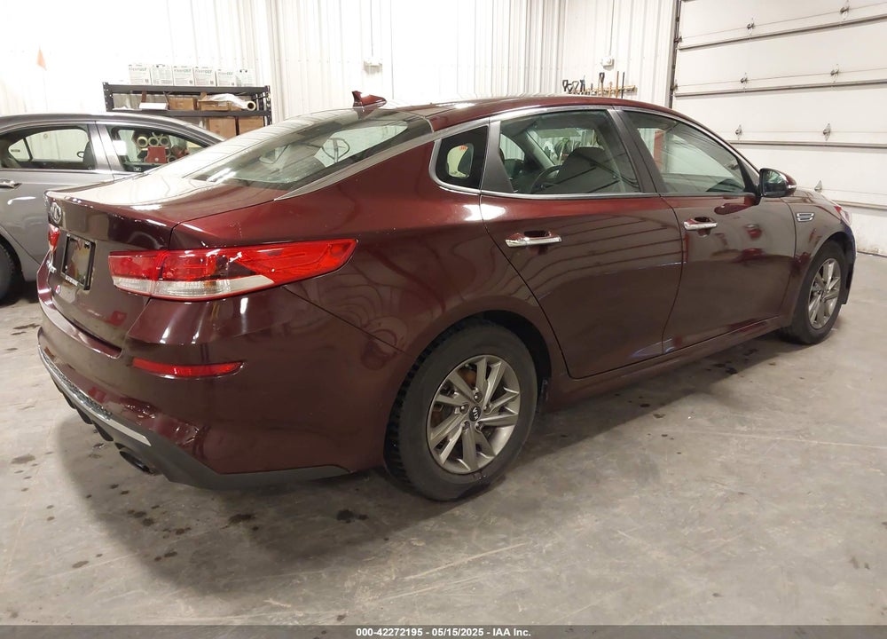 2019 KIA OPTIMA VIN: 5XXGT4L39KG332328