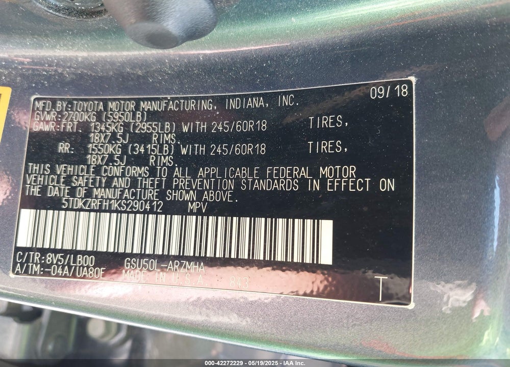 2019 TOYOTA HIGHLANDER XLE VIN: 5TDKZRFH1KS290412
