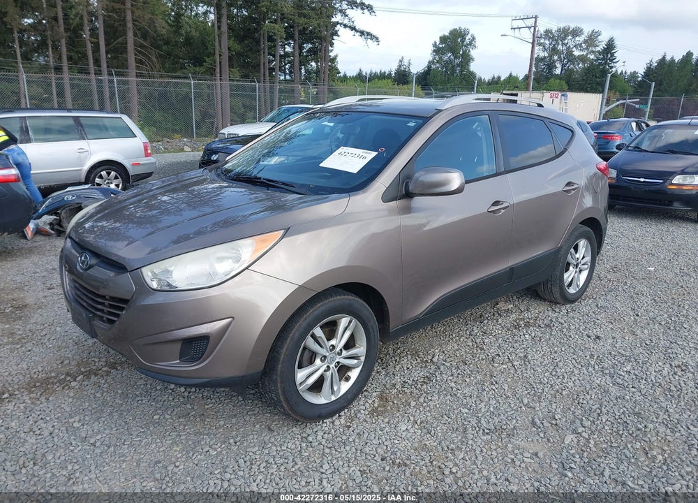 2010 HYUNDAI TUCSON GLS VIN: KM8JU3ACXAU032222