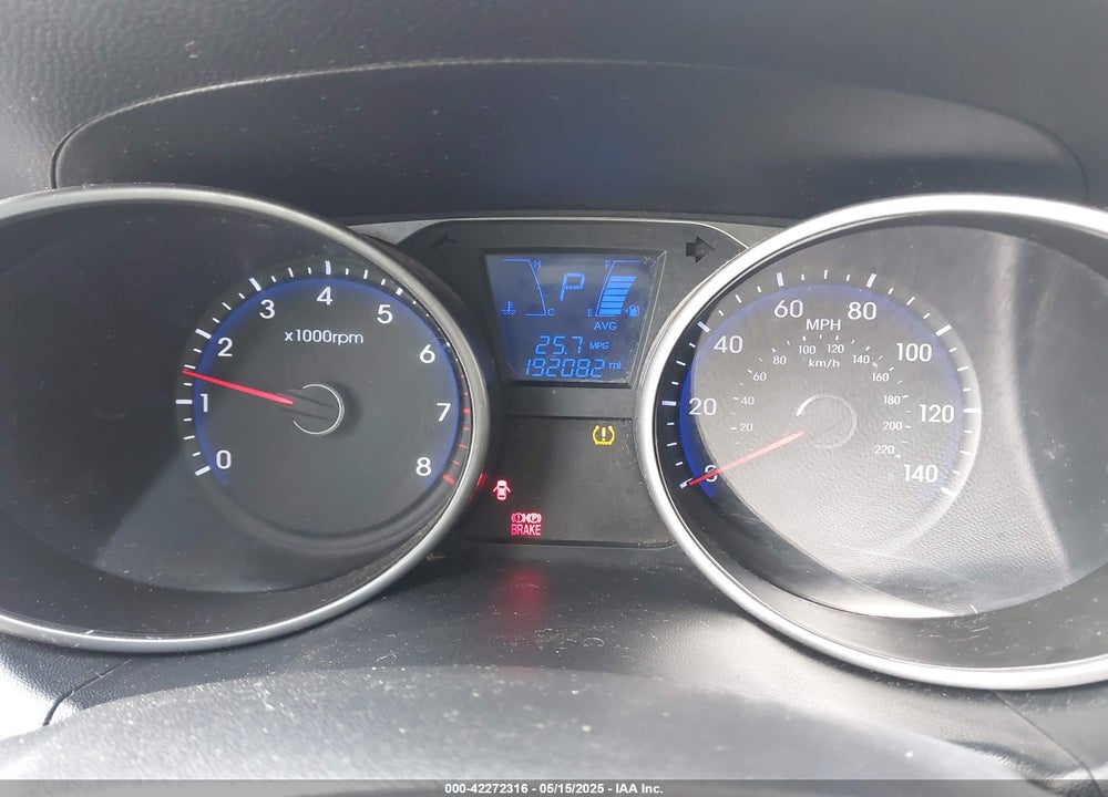 2010 HYUNDAI TUCSON GLS VIN: KM8JU3ACXAU032222