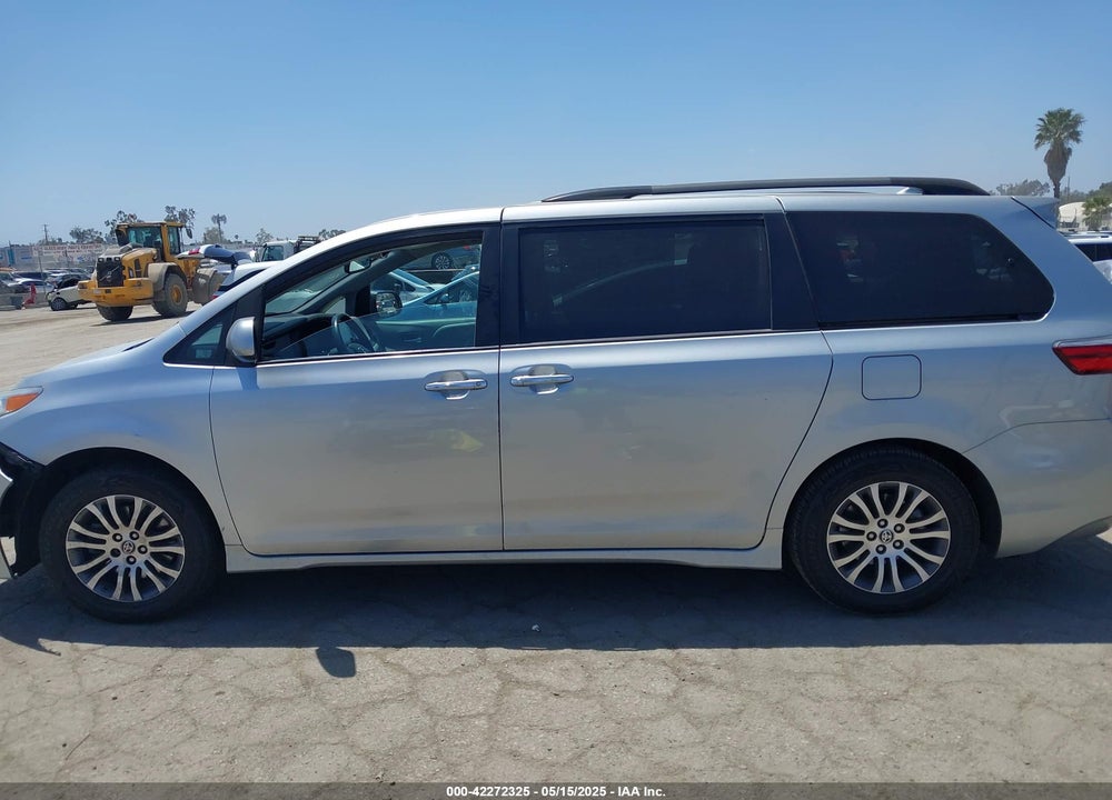 2020 TOYOTA SIENNA XLE VIN: 5TDYZ3DC0LS068198