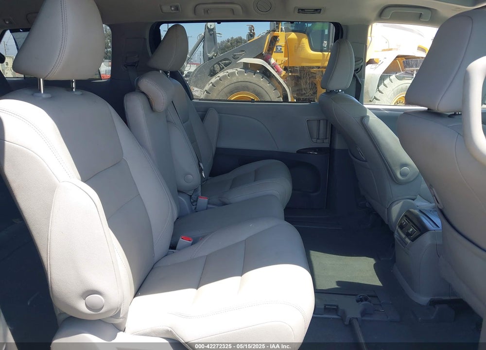 2020 TOYOTA SIENNA XLE VIN: 5TDYZ3DC0LS068198