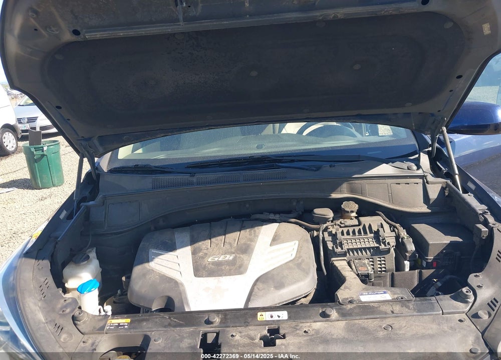2017 HYUNDAI SANTA FE VIN: KM8SMDHF8HU176789