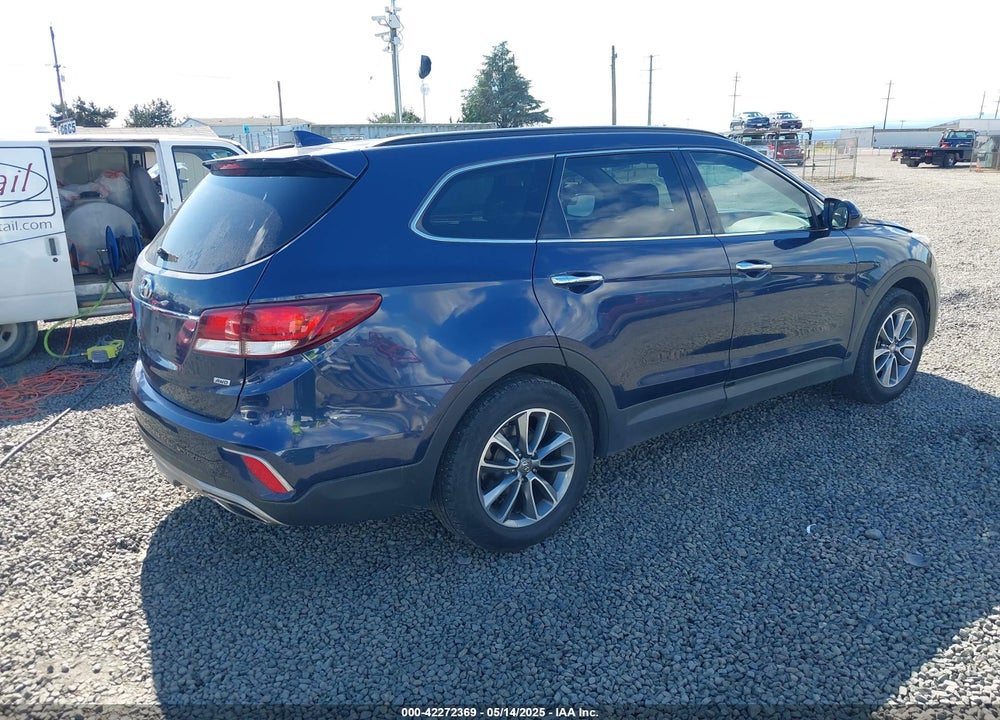 2017 HYUNDAI SANTA FE VIN: KM8SMDHF8HU176789