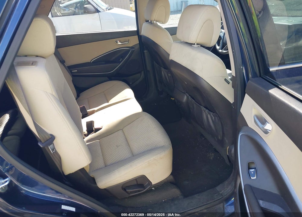 2017 HYUNDAI SANTA FE VIN: KM8SMDHF8HU176789