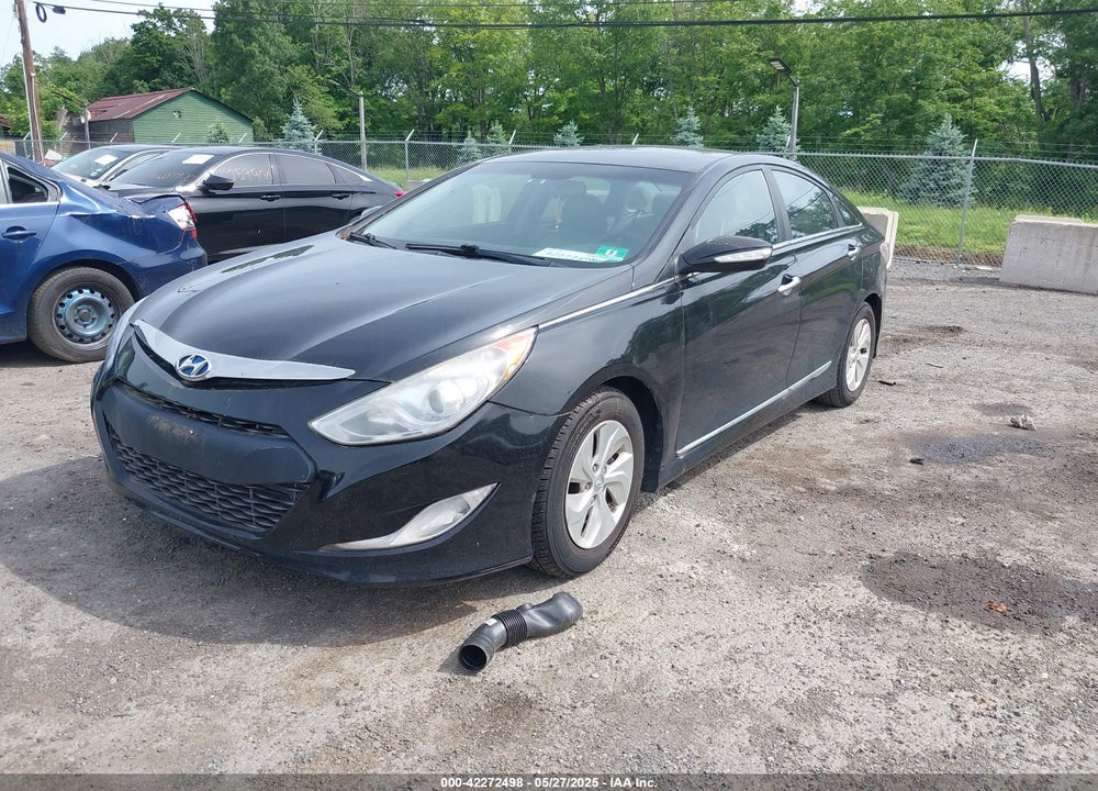 2015 HYUNDAI SONATA HYBRID VIN: KMHEC4A47FA123024