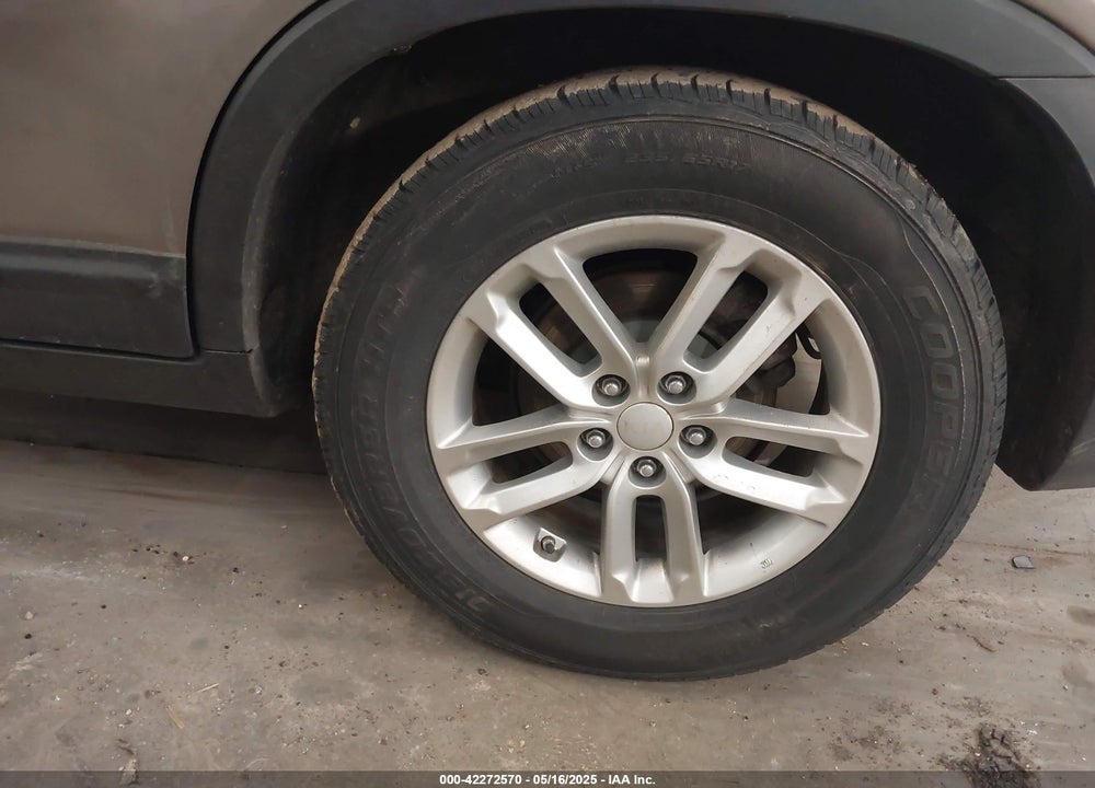 2015 KIA SORENTO LX VIN: 5XYKT3A62FG661570