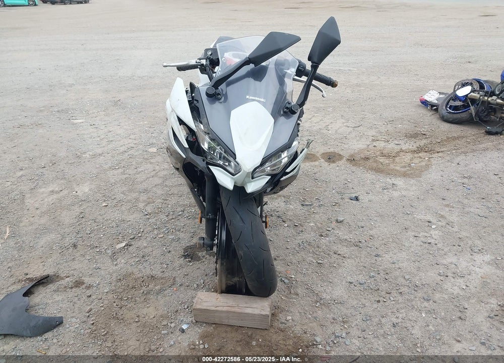 2023 KAWASAKI EX650 R VIN: ML5EXER12PDA94733