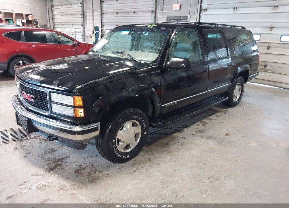 1999 GMC SUBURBAN 1500 SL VIN: 3GKFK16R3XG529761