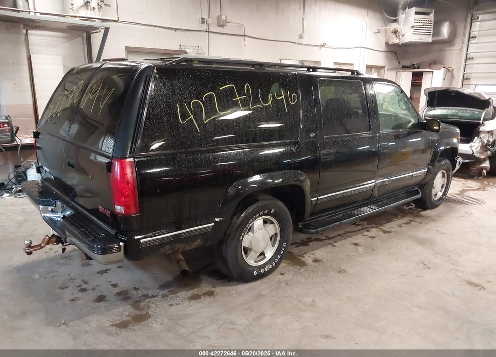 1999 GMC SUBURBAN 1500 SL VIN: 3GKFK16R3XG529761