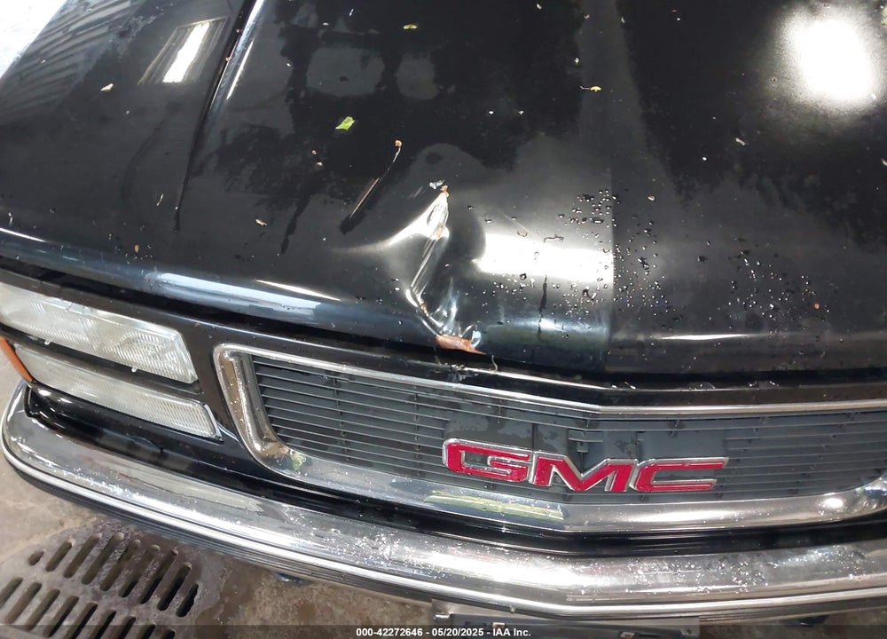 1999 GMC SUBURBAN 1500 SL VIN: 3GKFK16R3XG529761