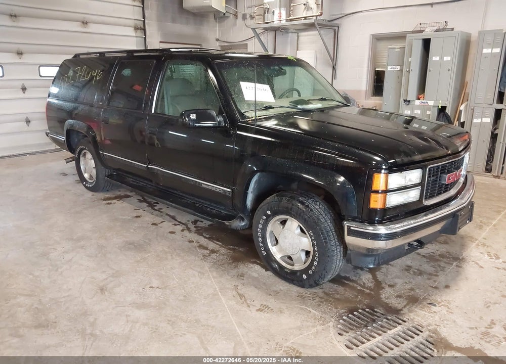 1999 GMC SUBURBAN 1500 SL VIN: 3GKFK16R3XG529761