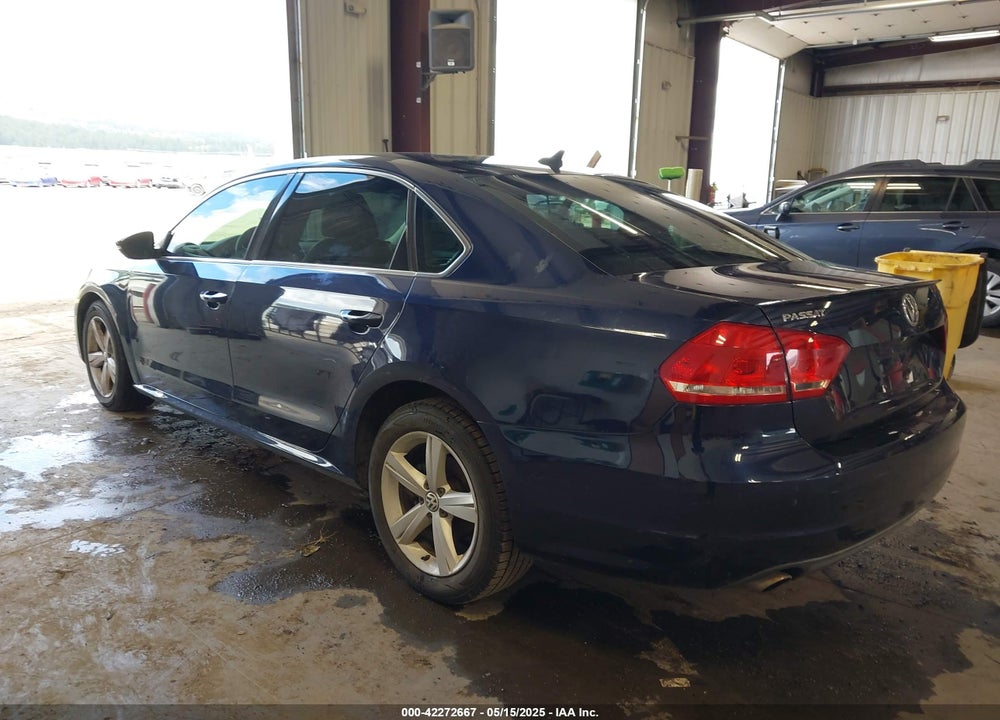 2012 VOLKSWAGEN PASSAT VIN: 1VWBP7A30CC057515