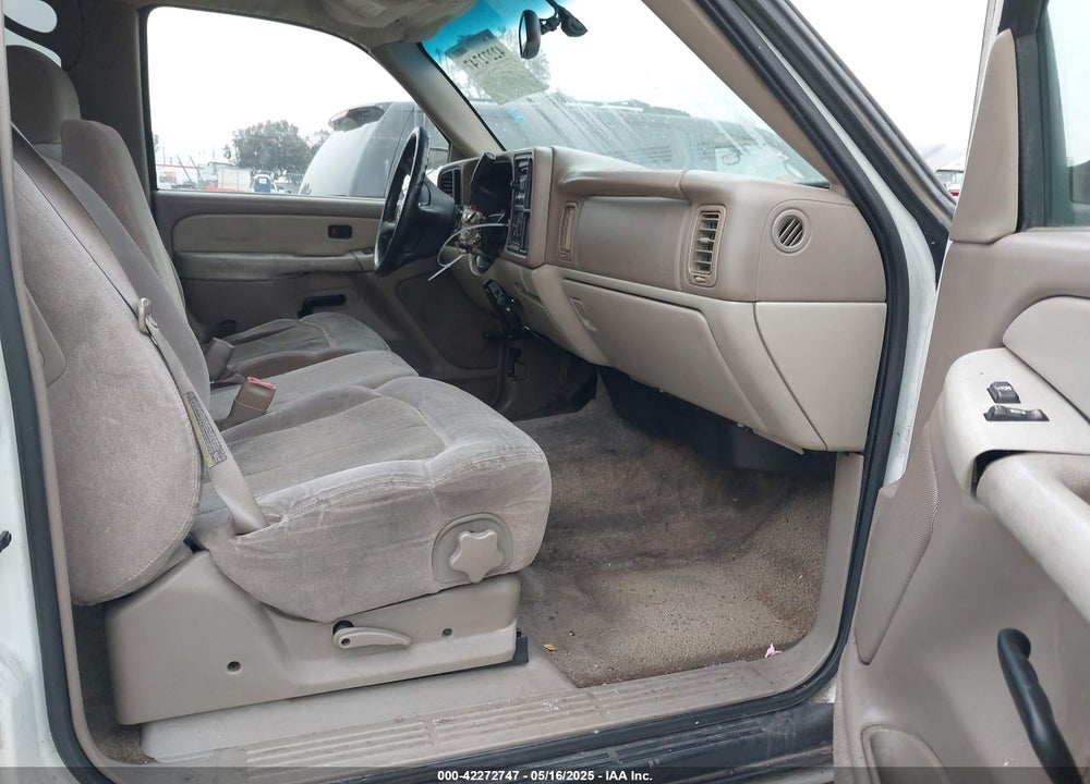 2001 CHEVROLET SUBURBAN 1500 VIN: 1GNEC16T31J240988