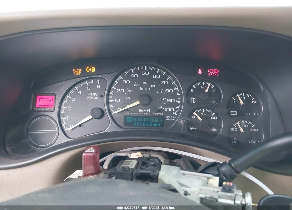 2001 CHEVROLET SUBURBAN 1500 VIN: 1GNEC16T31J240988