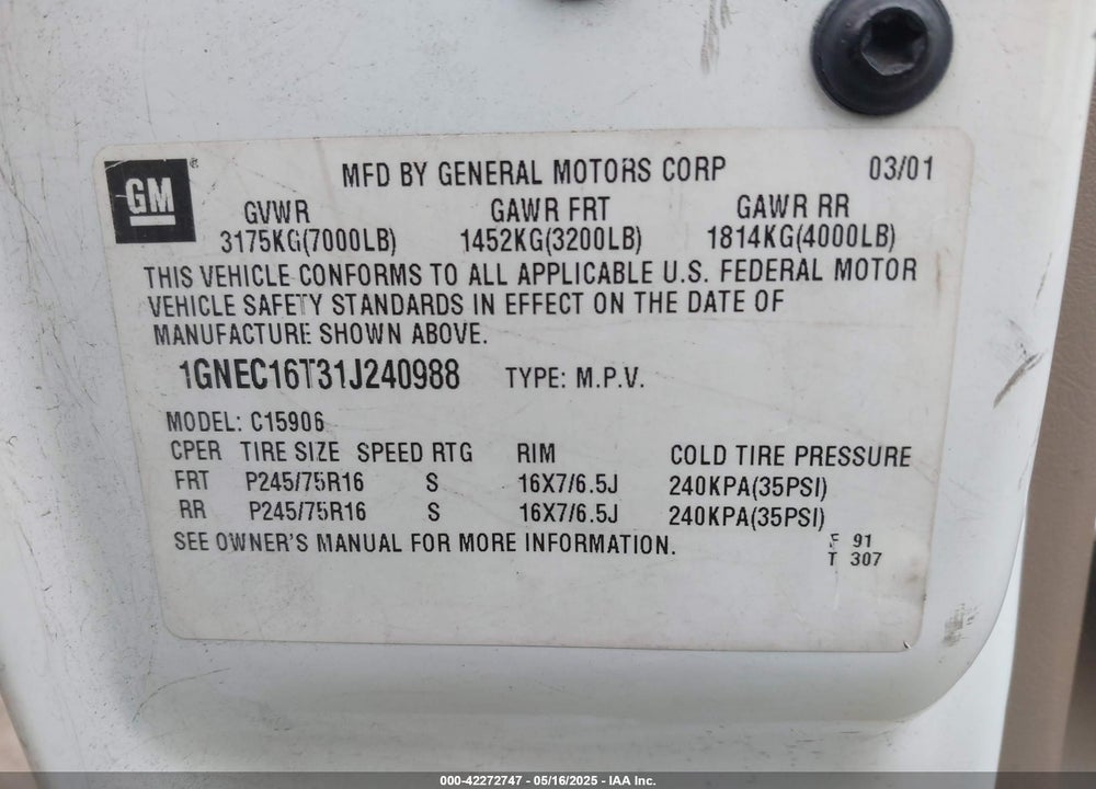 2001 CHEVROLET SUBURBAN 1500 VIN: 1GNEC16T31J240988