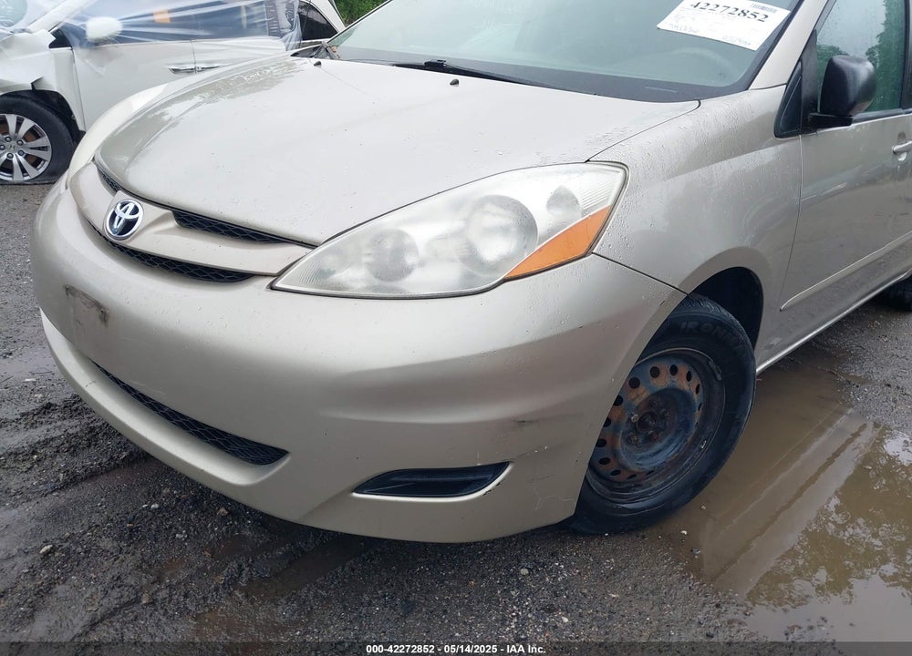 2008 TOYOTA SIENNA VIN: 5TDZK23C88S141135
