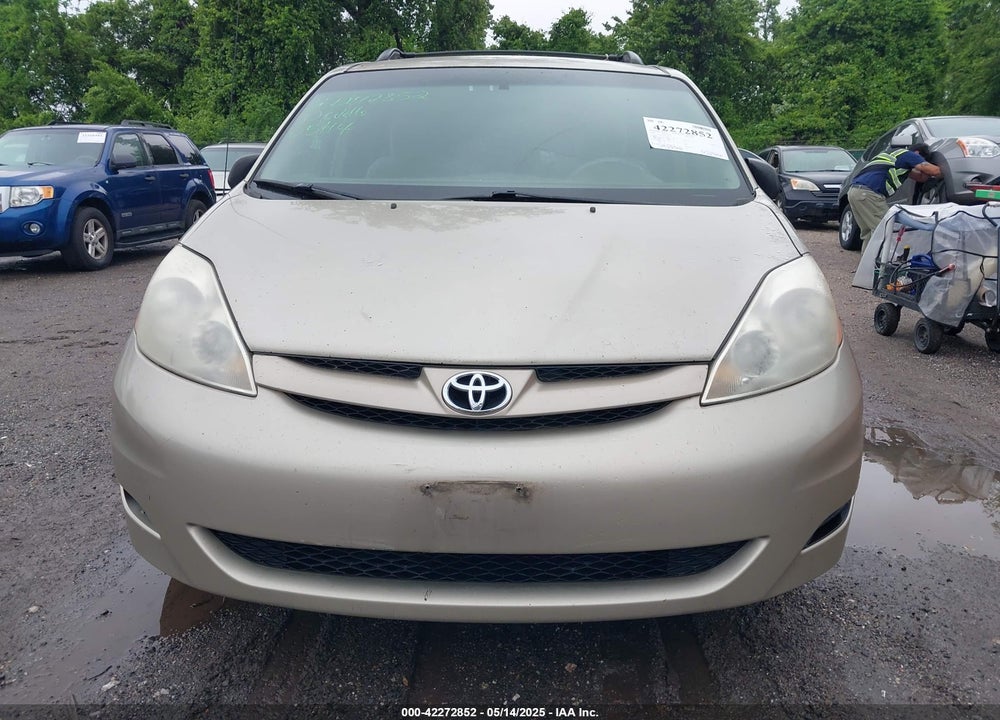 2008 TOYOTA SIENNA VIN: 5TDZK23C88S141135