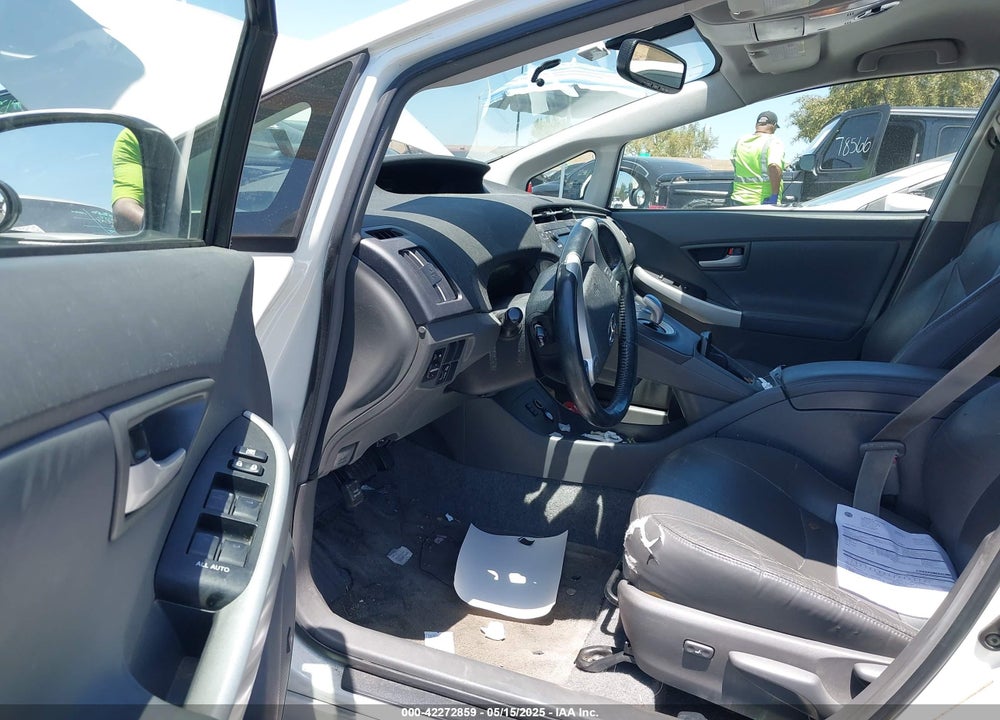 2011 TOYOTA PRIUS FOUR VIN: JTDKN3DU4B1332044