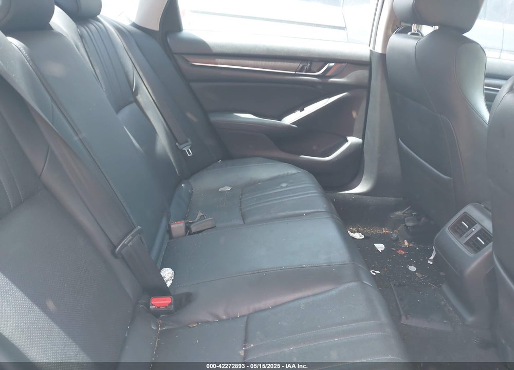 2018 HONDA ACCORD VIN: 1HGCV1F53JA131752
