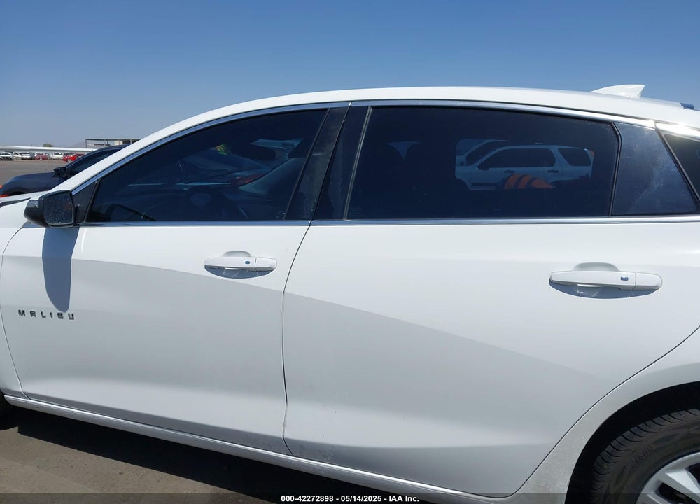 2018 CHEVROLET MALIBU VIN: 1G1ZD5ST1JF185134
