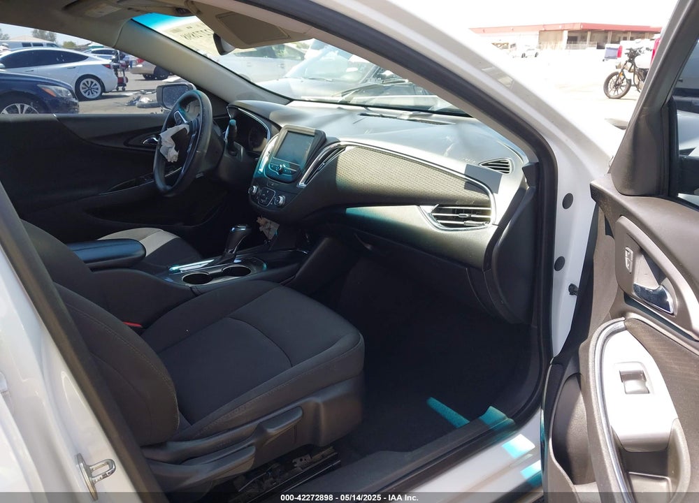 2018 CHEVROLET MALIBU VIN: 1G1ZD5ST1JF185134