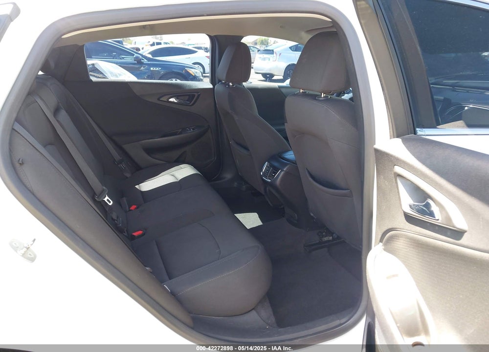 2018 CHEVROLET MALIBU VIN: 1G1ZD5ST1JF185134