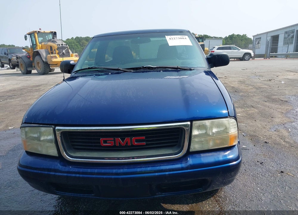 2002 GMC SONOMA SLS VIN: 1GTCS14W228137442