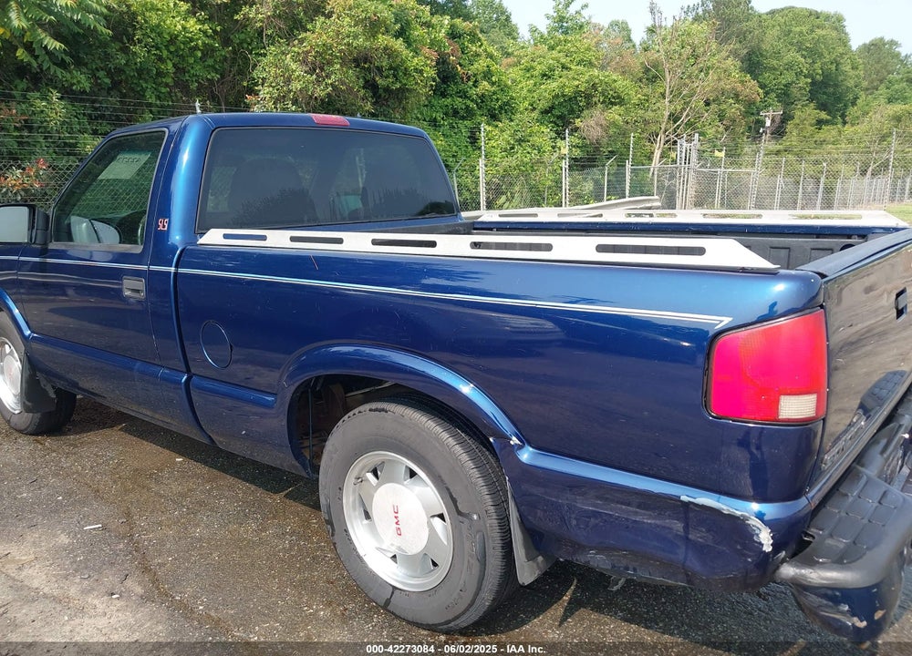2002 GMC SONOMA SLS VIN: 1GTCS14W228137442