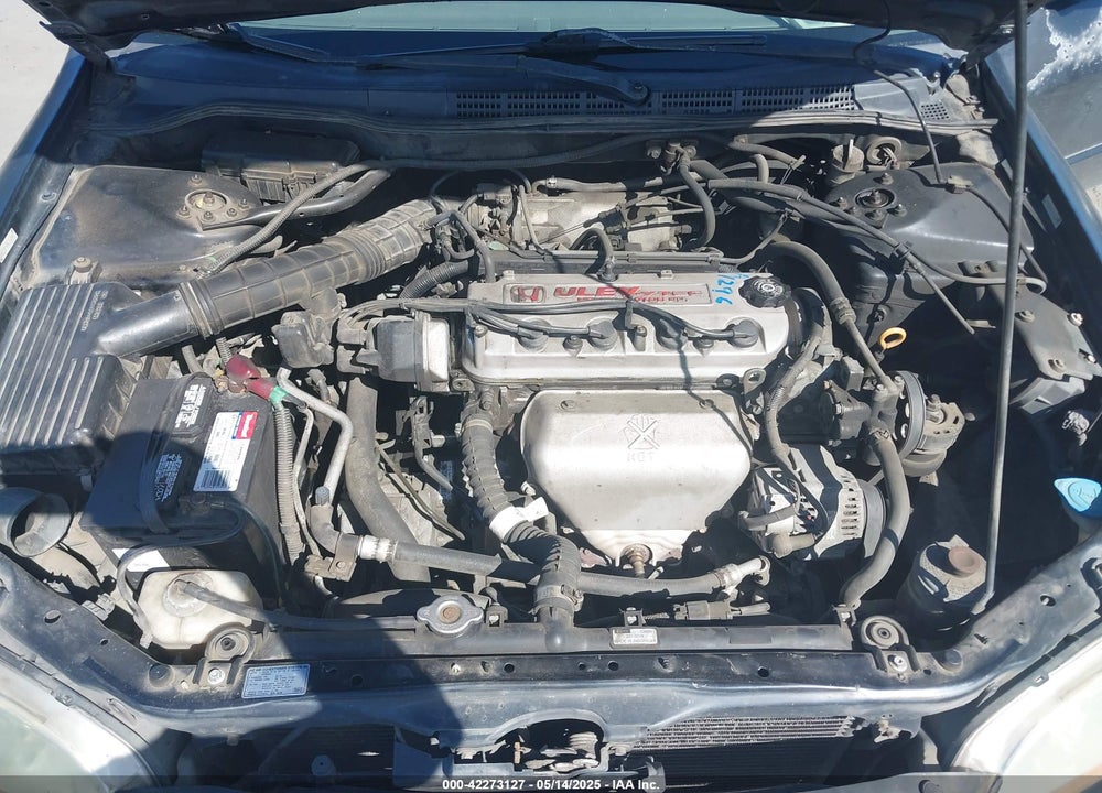 2001 HONDA ACCORD 2.3 LX VIN: 1HGCG65561A104084
