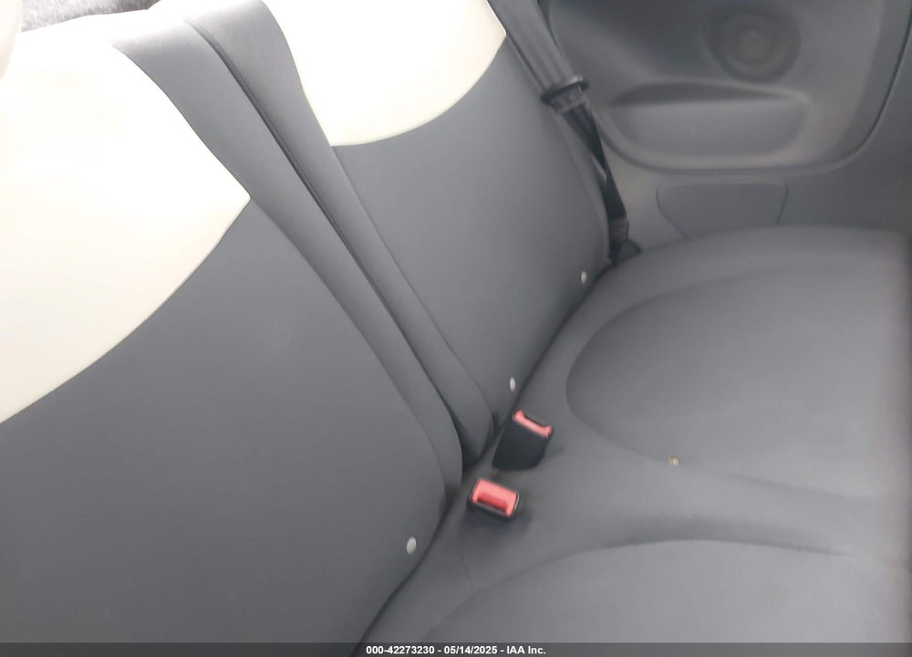 2013 FIAT 500 VIN: 3C3CFFAR6DT566589
