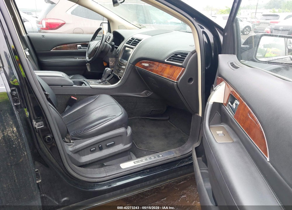 2011 LINCOLN MKX VIN: 2LMDJ8JK5BBJ33898