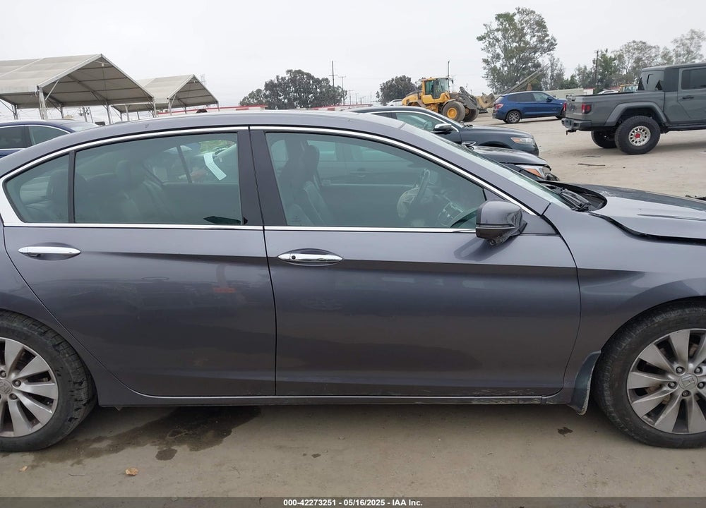 2014 HONDA ACCORD VIN: 1HGCR3F88EA015138