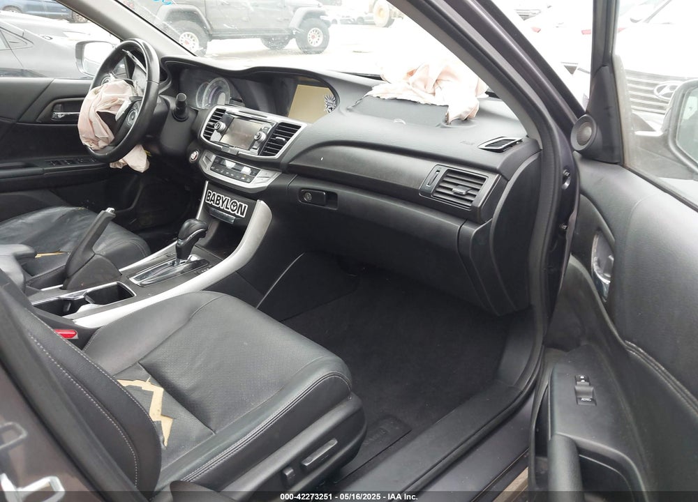 2014 HONDA ACCORD VIN: 1HGCR3F88EA015138