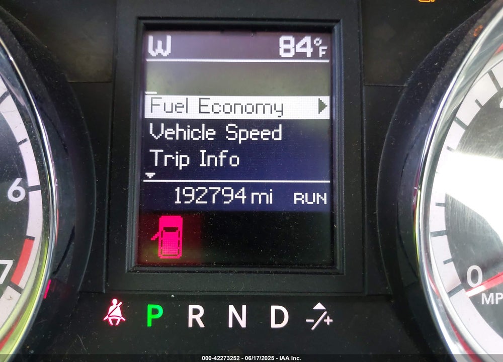 2011 DODGE GRAND CARAVAN VIN: 2D4RN5DG9BR647845