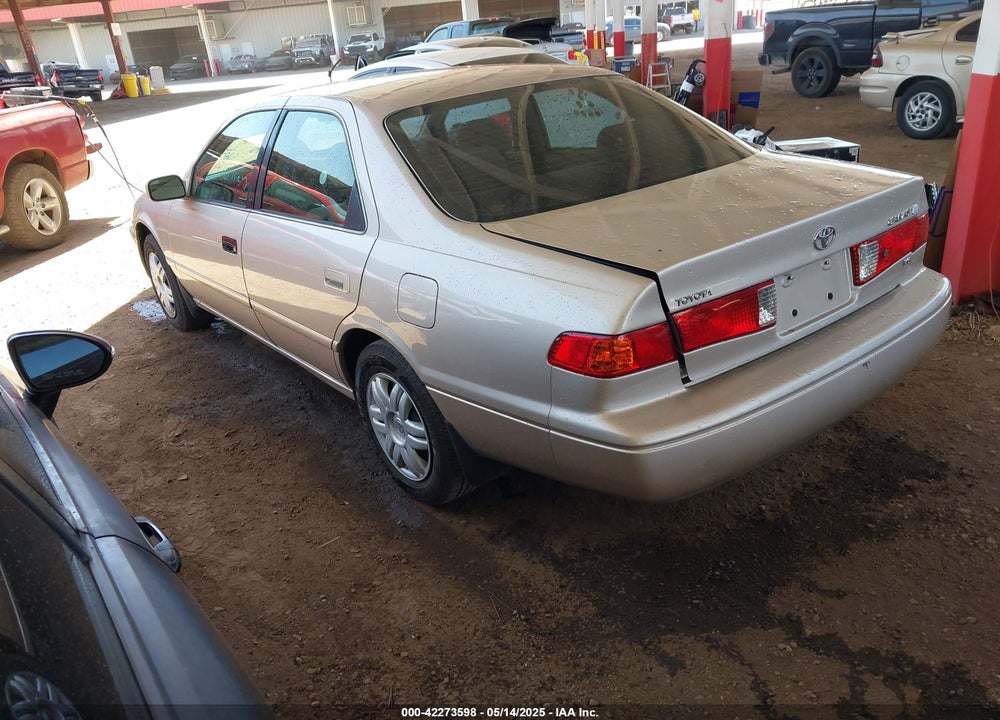 2001 TOYOTA CAMRY LE V6 VIN: 4T1BF22K31U965264