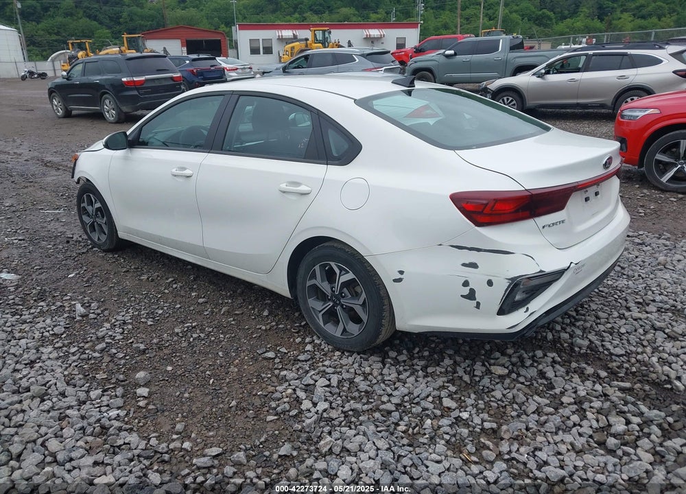 2020 KIA FORTE VIN: 3KPF24AD3LE194032